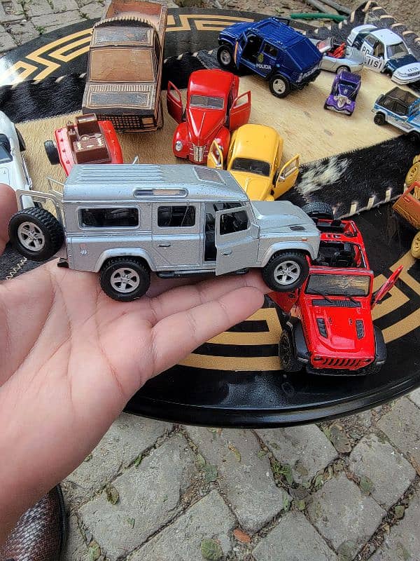 diecast metal car/jeep/vintage/antique 18