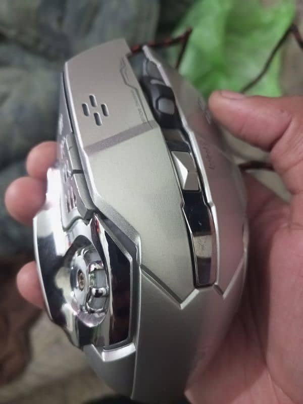 gaming mouse 1