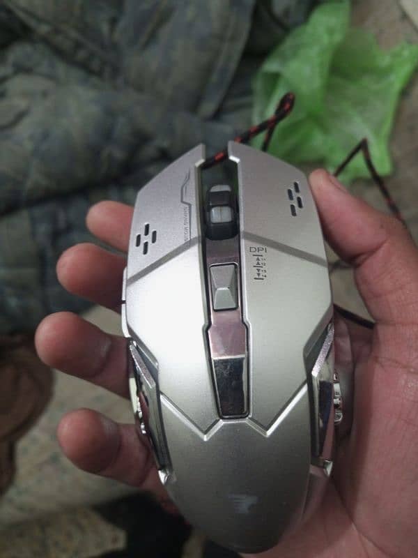 gaming mouse 2