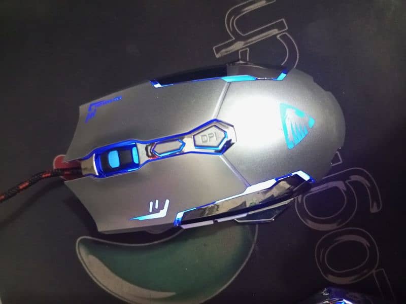 gaming mouse 3