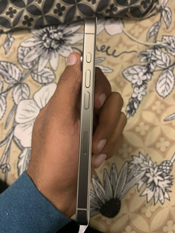 iPhone 15 pro 256 gb non pta factory unlock 1