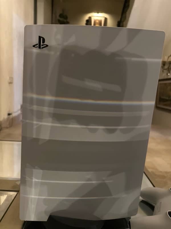 PS5 825GB 9/10 condition Disc Edition with Box 2