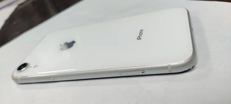 iphone XR White colour 64Gb 1