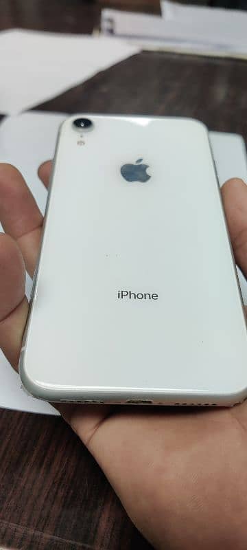 iphone XR White colour 64Gb 6