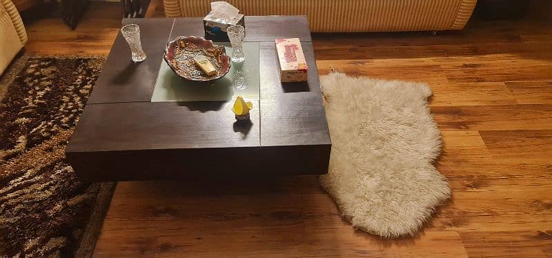 Center table with two side tables 1