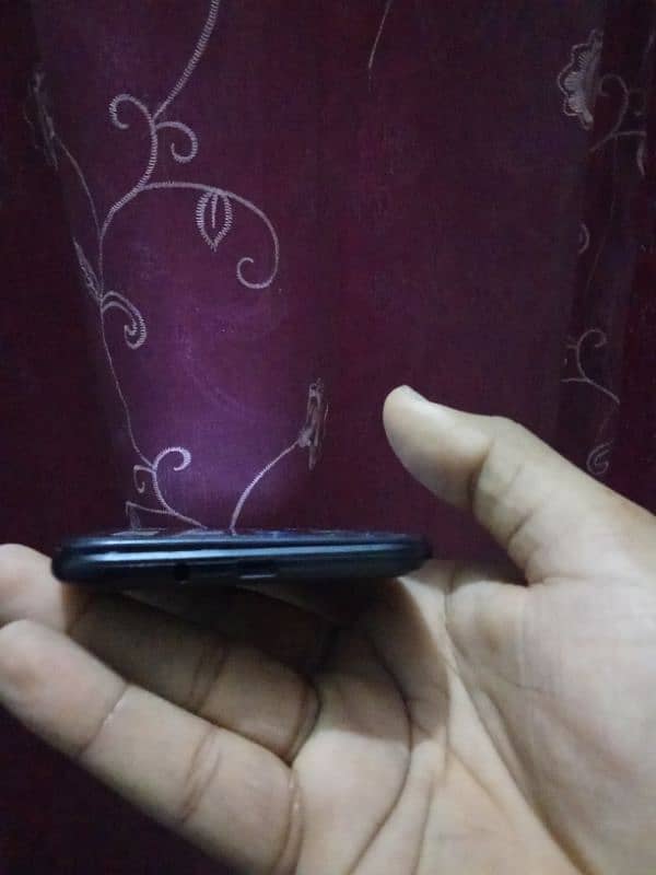 Tecno spark 4 lite 10by8 Condition all okay bs back camera not working 3