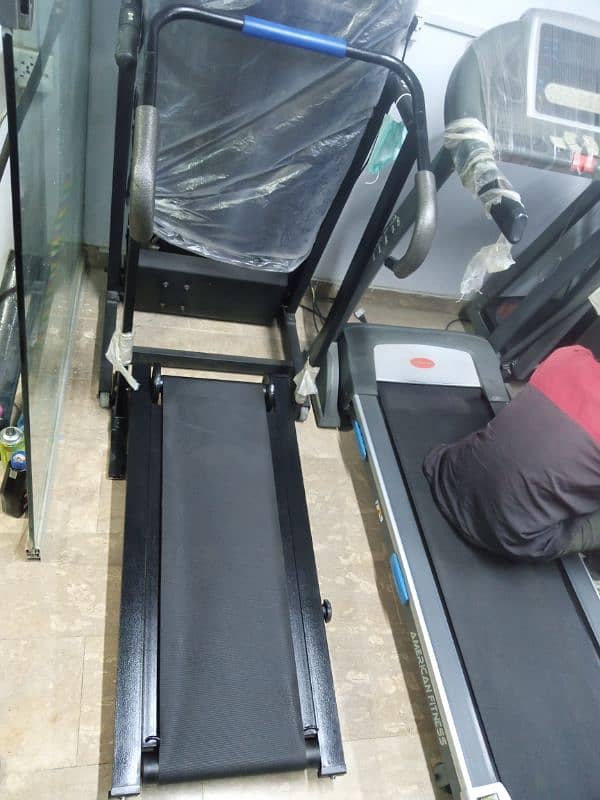 Exercise ( manual 21 rollers treadmill ) 0