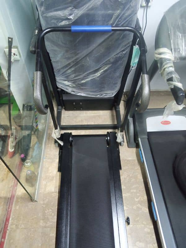 Exercise ( manual 21 rollers treadmill ) 1