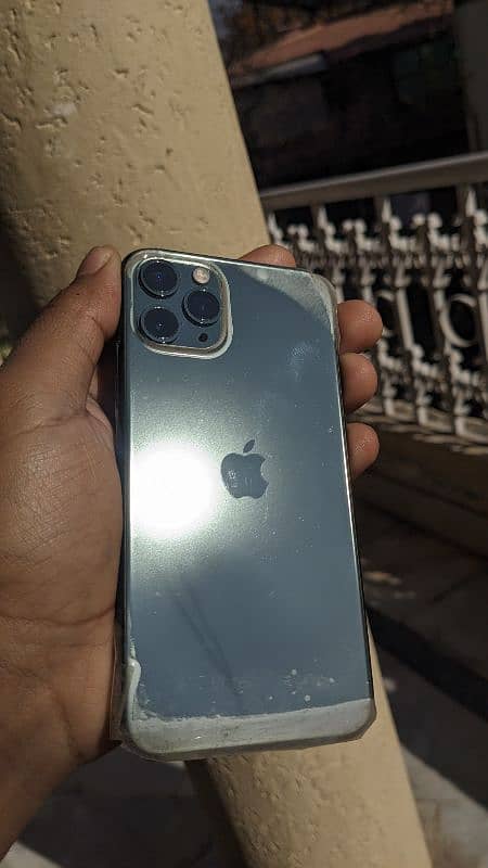 iPhone 11 Pro 0