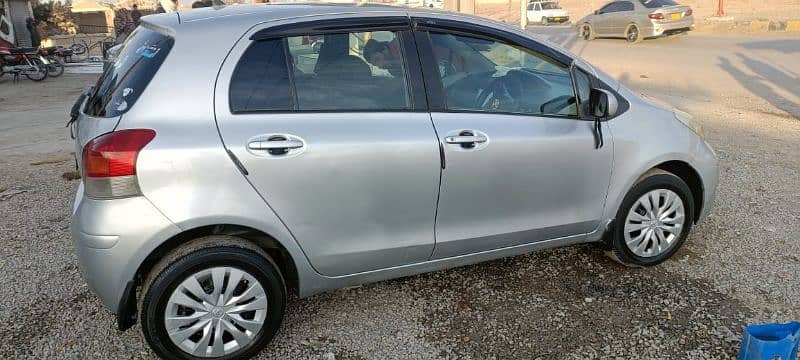 Toyota Vitz 2009 5