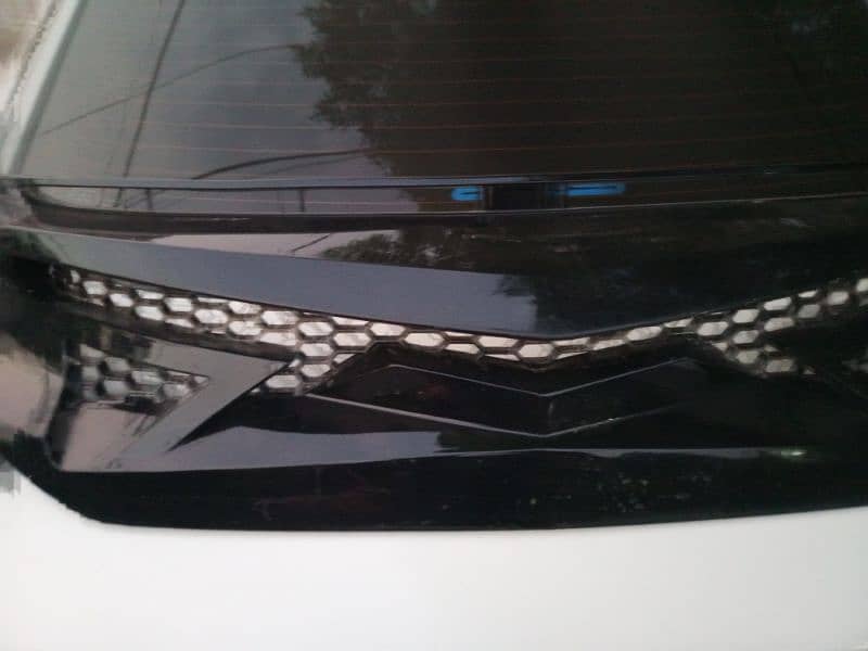 HONDA CIVIC X FRONT GRILL 4