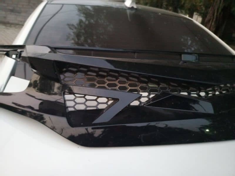 HONDA CIVIC X FRONT GRILL 5