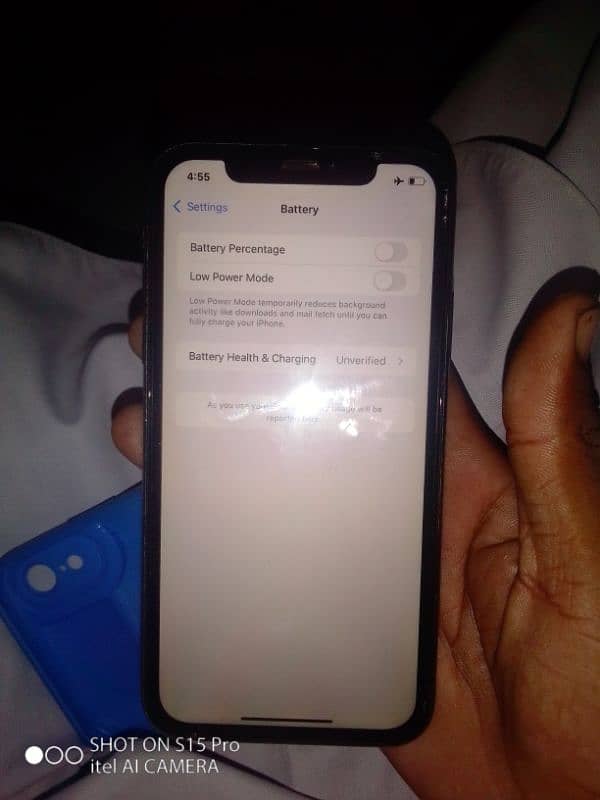 I'm selling my iPhone XR 64 Gb 6