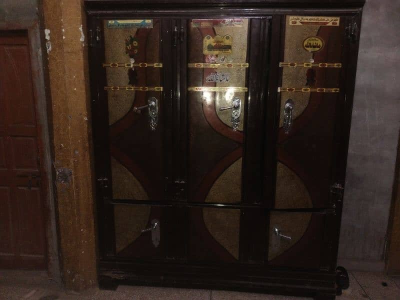 Iron safe almari 3