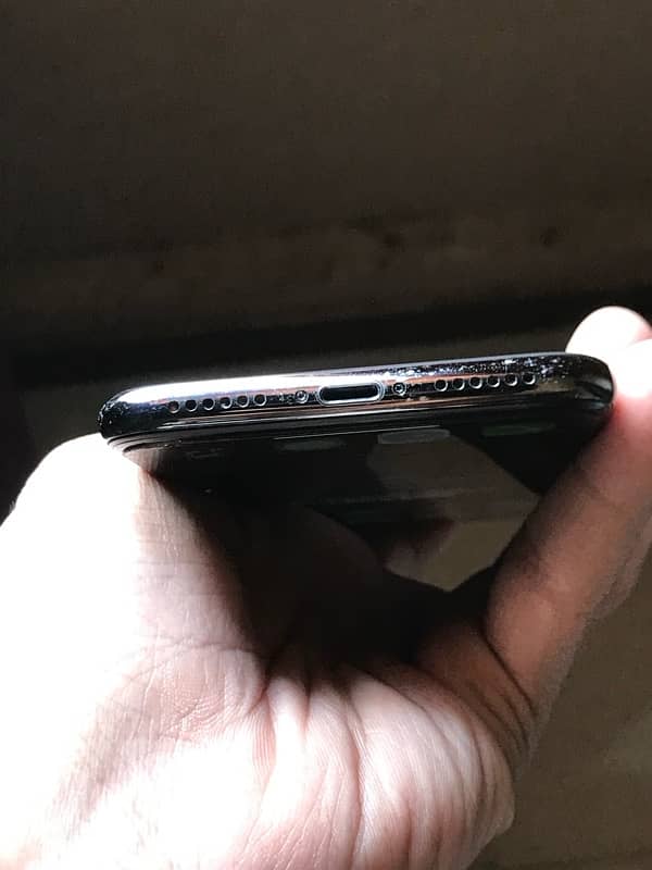 IPHONE X 64GB NON PTA 4