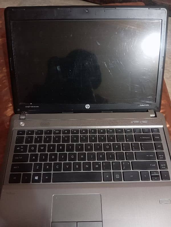 "HP ProBook 4440s – Reliable Performance at a Great Price!" 2