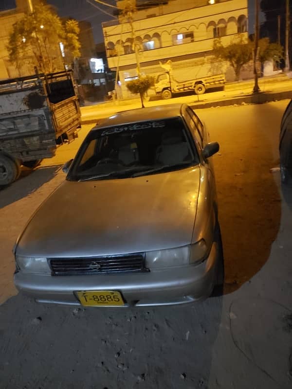 Nissan Sunny 1992 7