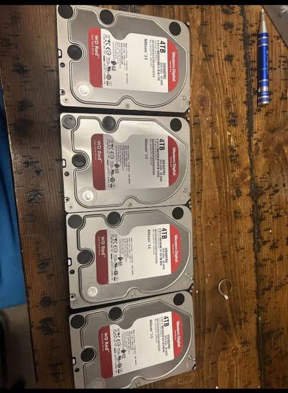 4TB SATA WD RED 100 HEALTH 1