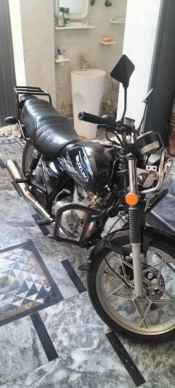 Suzuki Gs 150SE 0