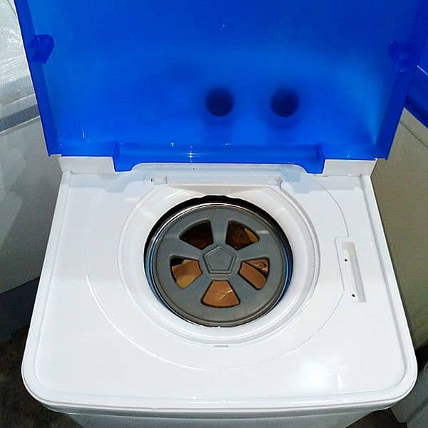 Dryer, Spinner Machine, Pure Plastic Body 5