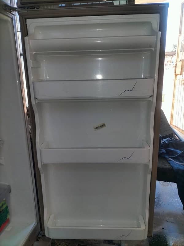 Dawlance Refrigerator For sale 1