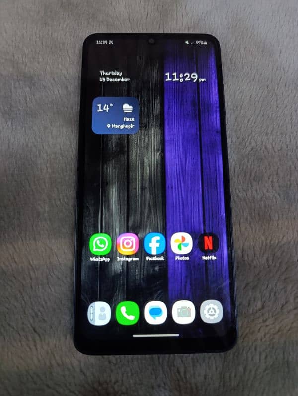 Samsung galaxy A06 1