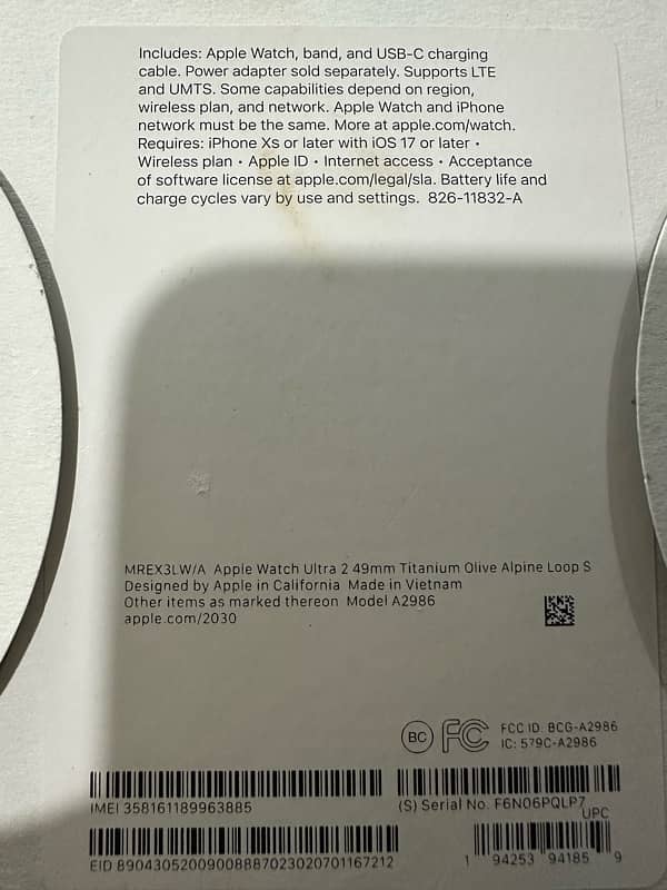 Apple Watch Ultra 2 49mm Titanium Olive Alpine Loop S 12