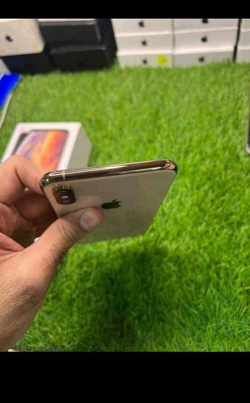 Iphone xs non pta (Contact 03336914422) 1