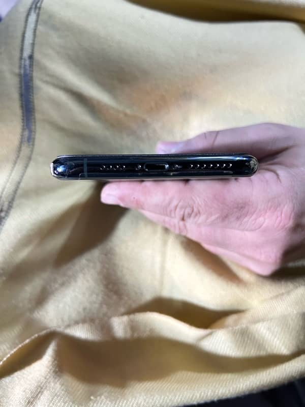 iPhone 11 Pro Max PTA Approved 3