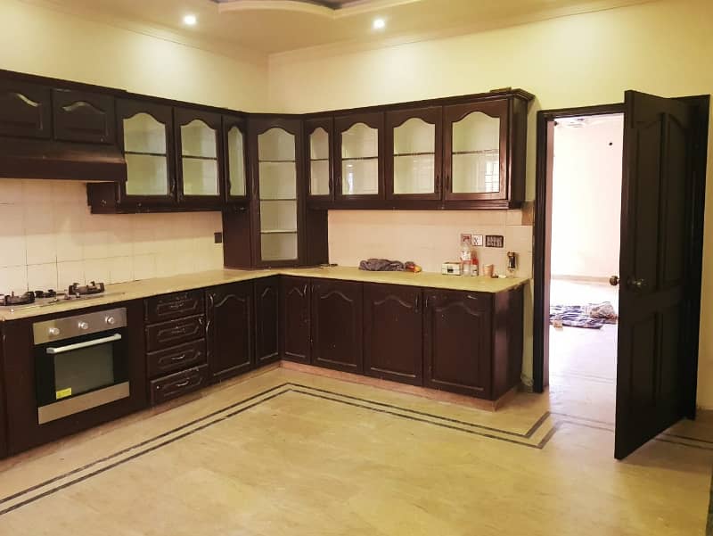 1 Kanal House For Rent In DHA Lahore Phase 4 Near Ring Road 33