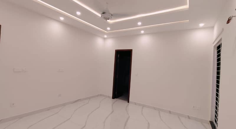 1 Kanal House For Rent In DHA Lahore Phase 7 Near DHA Raya 26