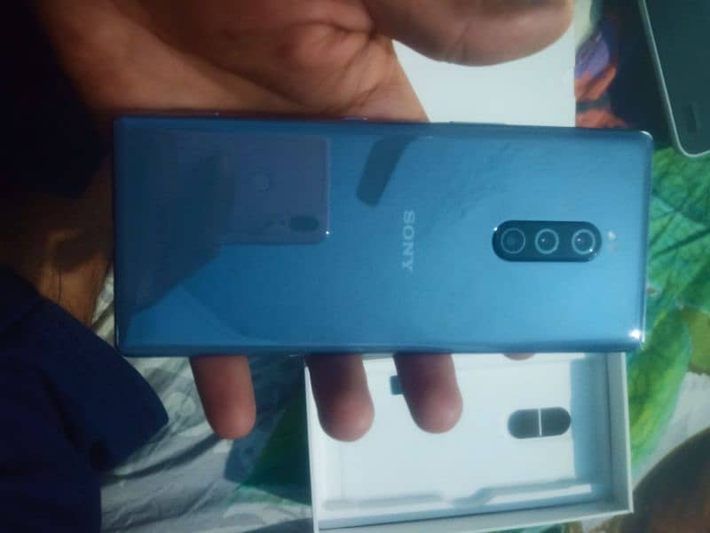 Sony experia 1 3