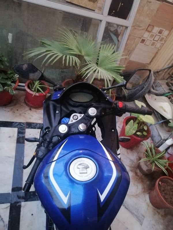 Yamaha Replica R1 0