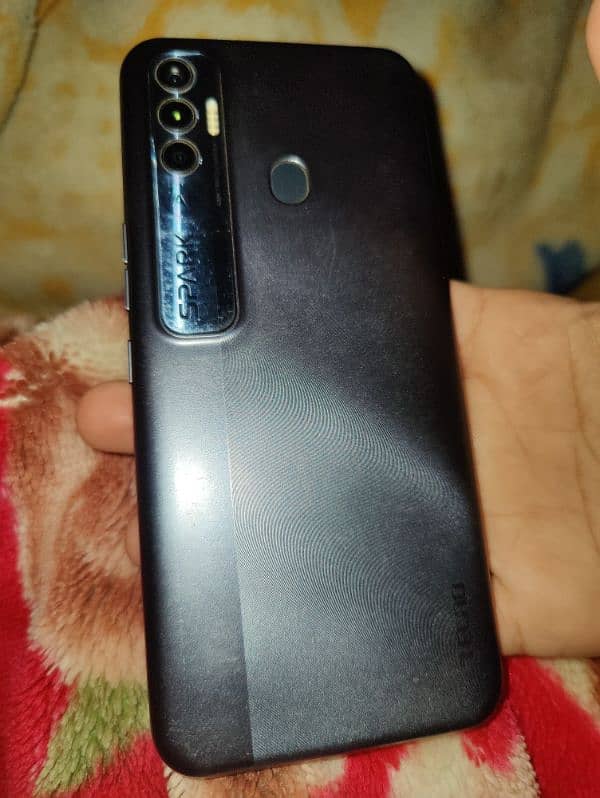 Tecno spark 7 pro 0