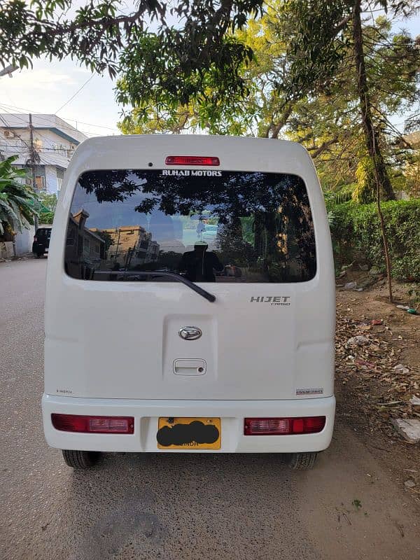 Daihatsu Hijet 2013 3