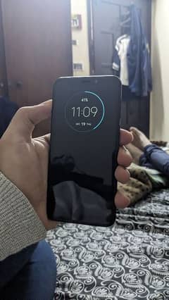 Motorola One P30