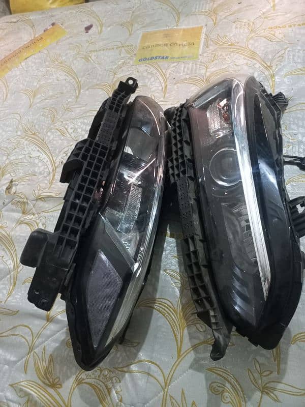 civic headlights hn dono urgent sale krni hn 0