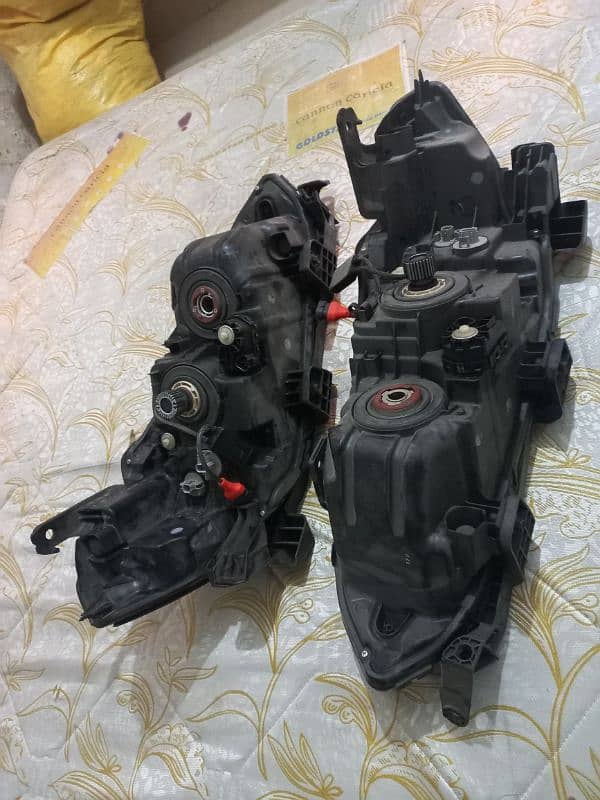 civic headlights hn dono urgent sale krni hn 1