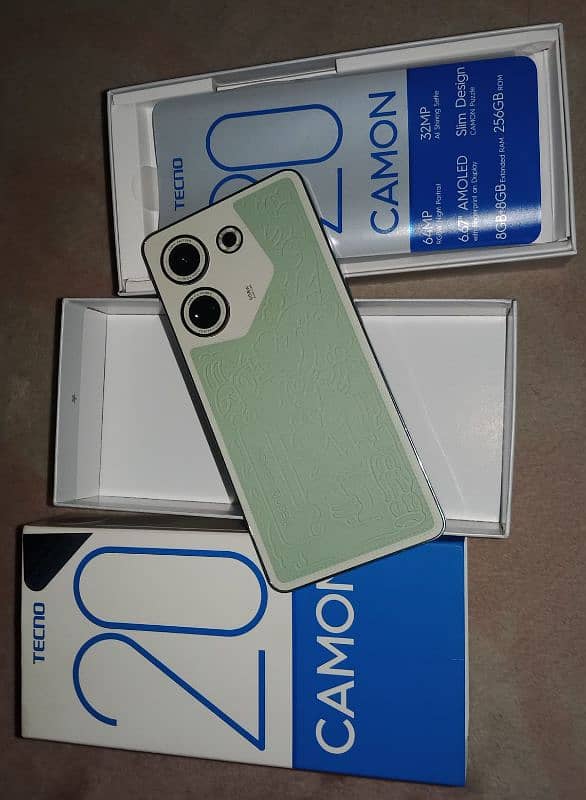 tecno camon 20 . . / 8+8.256  . 10/10. condition all saman available 0