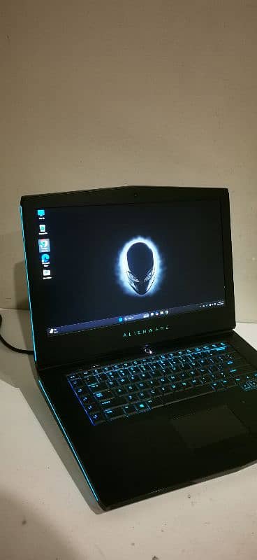 Alienware 15 R4 0