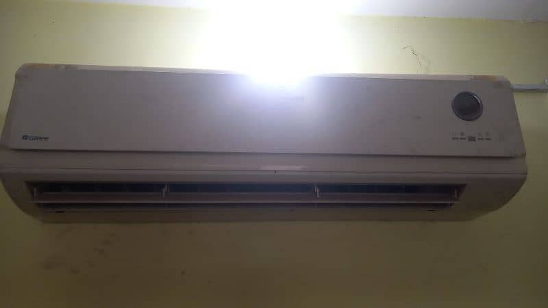 GREE split Ac. NoN inverter. 1