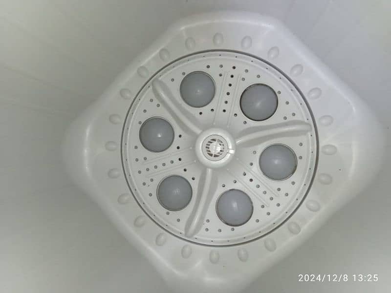 Wespoint washing machine twin tub model number WA 8