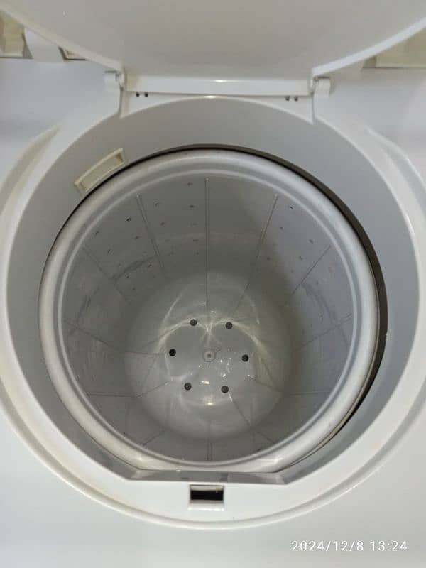 Wespoint washing machine twin tub model number WA 10