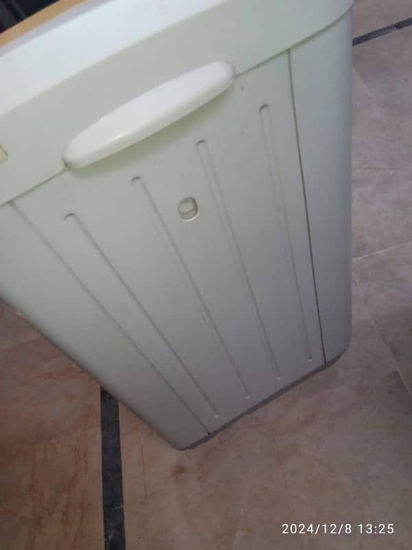 Wespoint washing machine twin tub model number WA 12