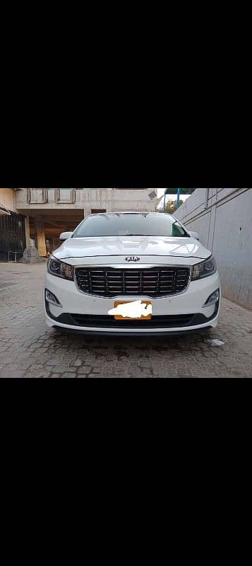 KIA Grand Carnival 2017 1