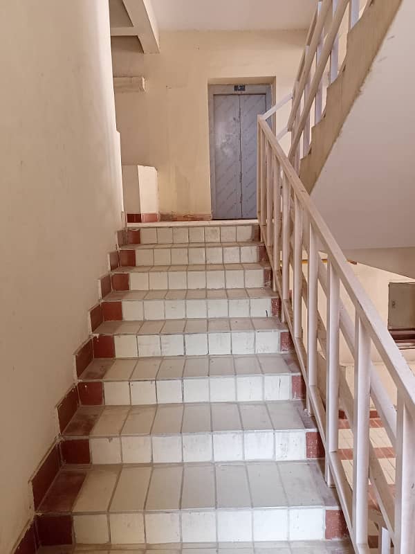 3 Bed DD apartment available 4