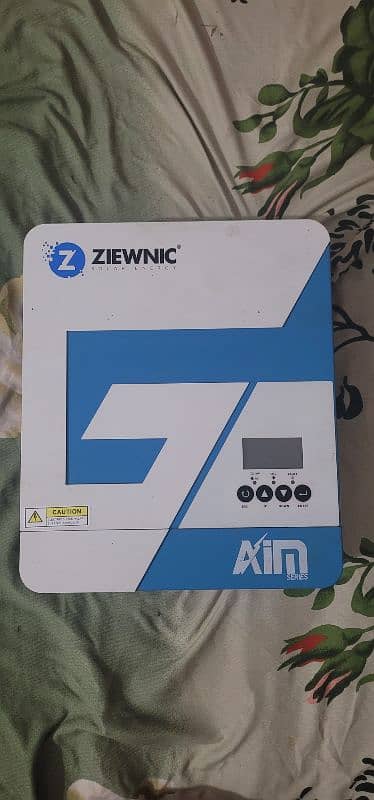 Solar inverter Ziewnic 1500 Watt UPS for Sale 1