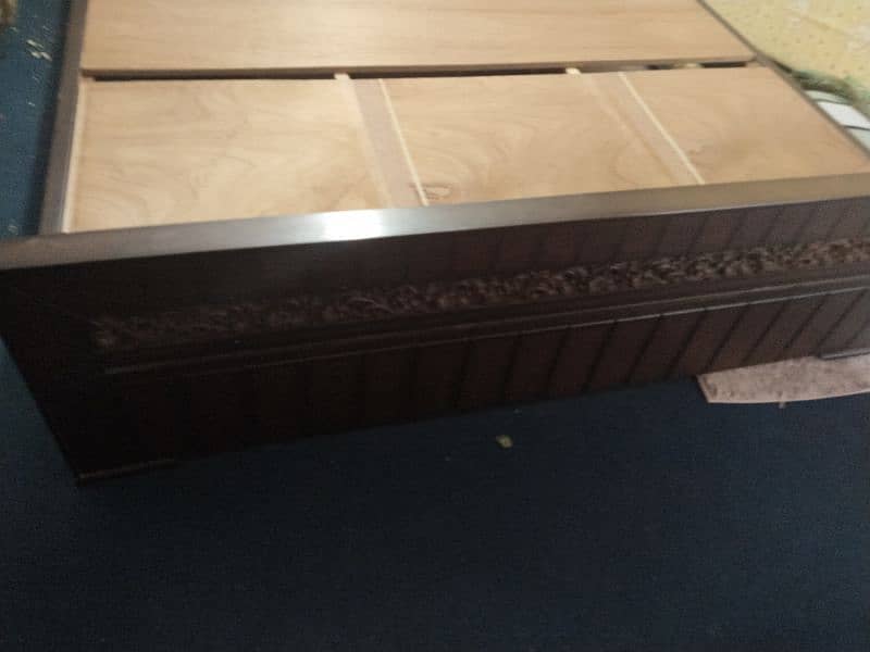 wooden bed 3months used in good condition 3