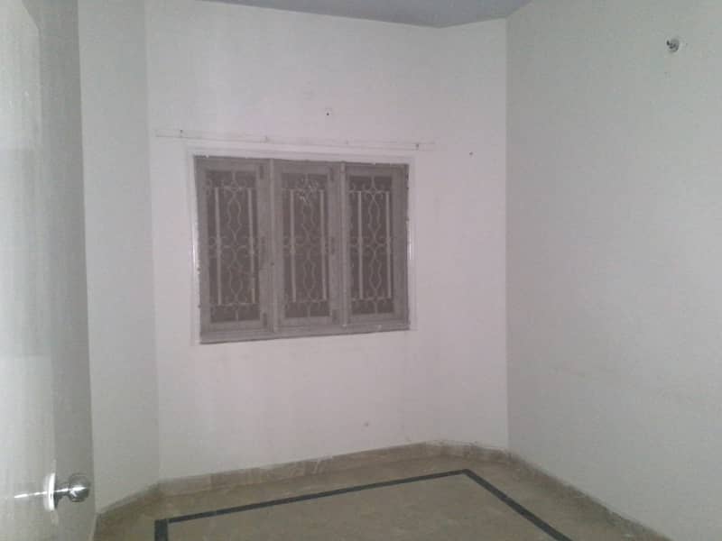 2 bed lounge portion available for rent in north Karachi 2