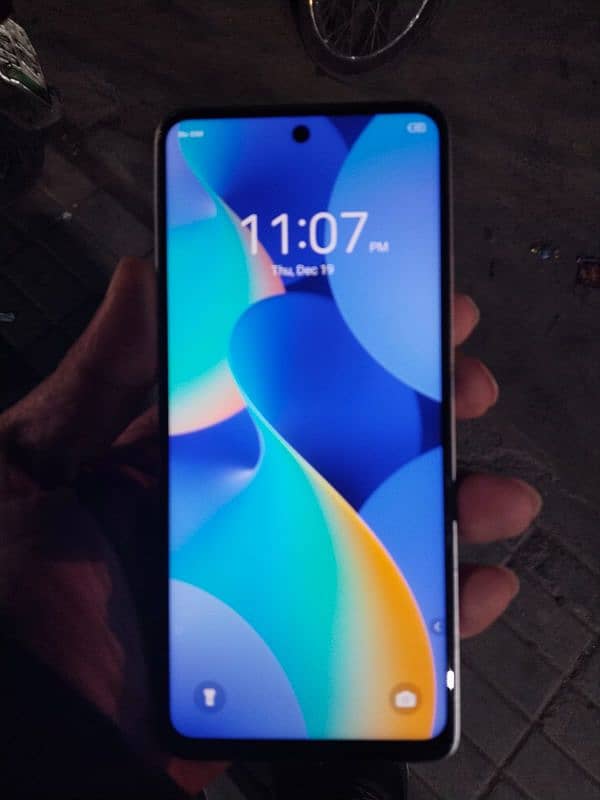 assalamualaikum tecno spark 10 pro 8.256 gb with box andcharger all ok 2